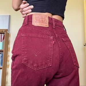 Levi burgundy vintage jeans!